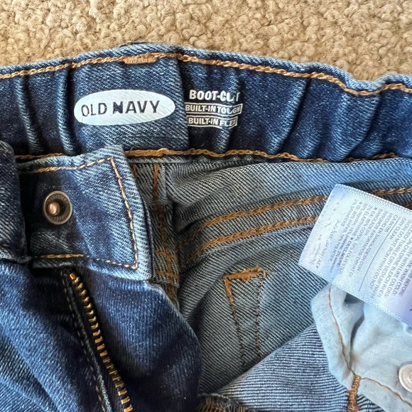 2 pairs of boys Old Navy size 7 jeans - Picture 2 of 6